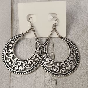 Premier Designs: Crescent earrings